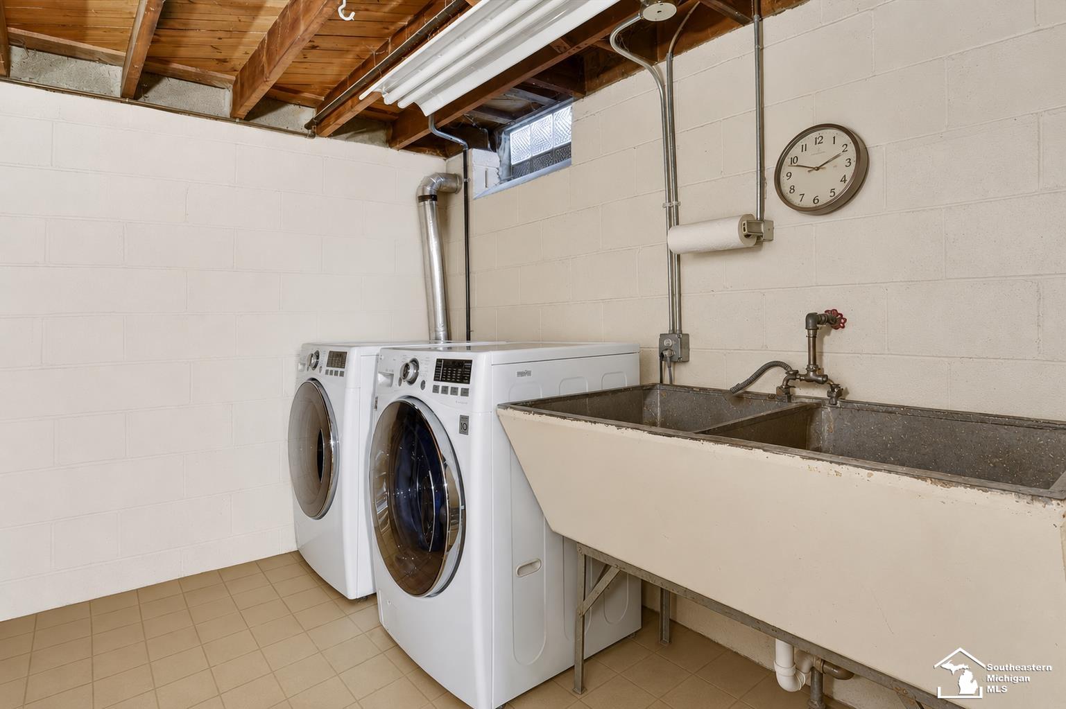 2604 Rochester Road, Unit 11 Royal Oak, MI 48073 - Photo 21 of 29