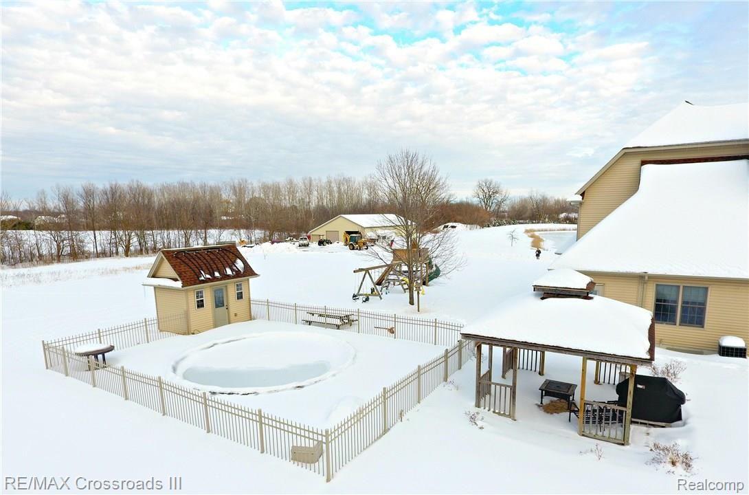 41860 Willow Road New Boston, MI 48164 - Photo 57 of 68 Willow Rd Pool.jpg