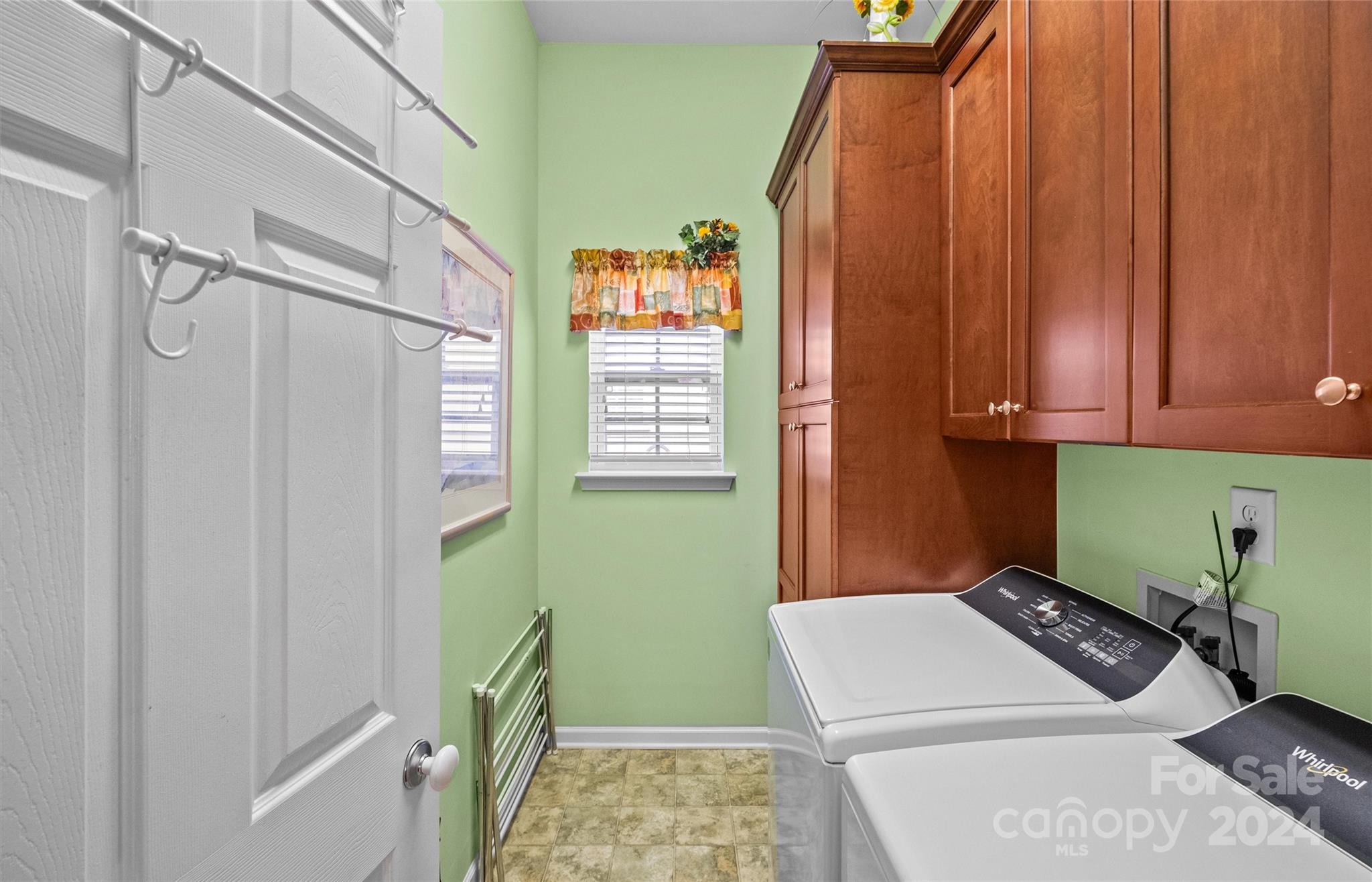 978 Platinum Drive Fort Mill, SC 29708 - Photo 12 of 48 a room with washing machine