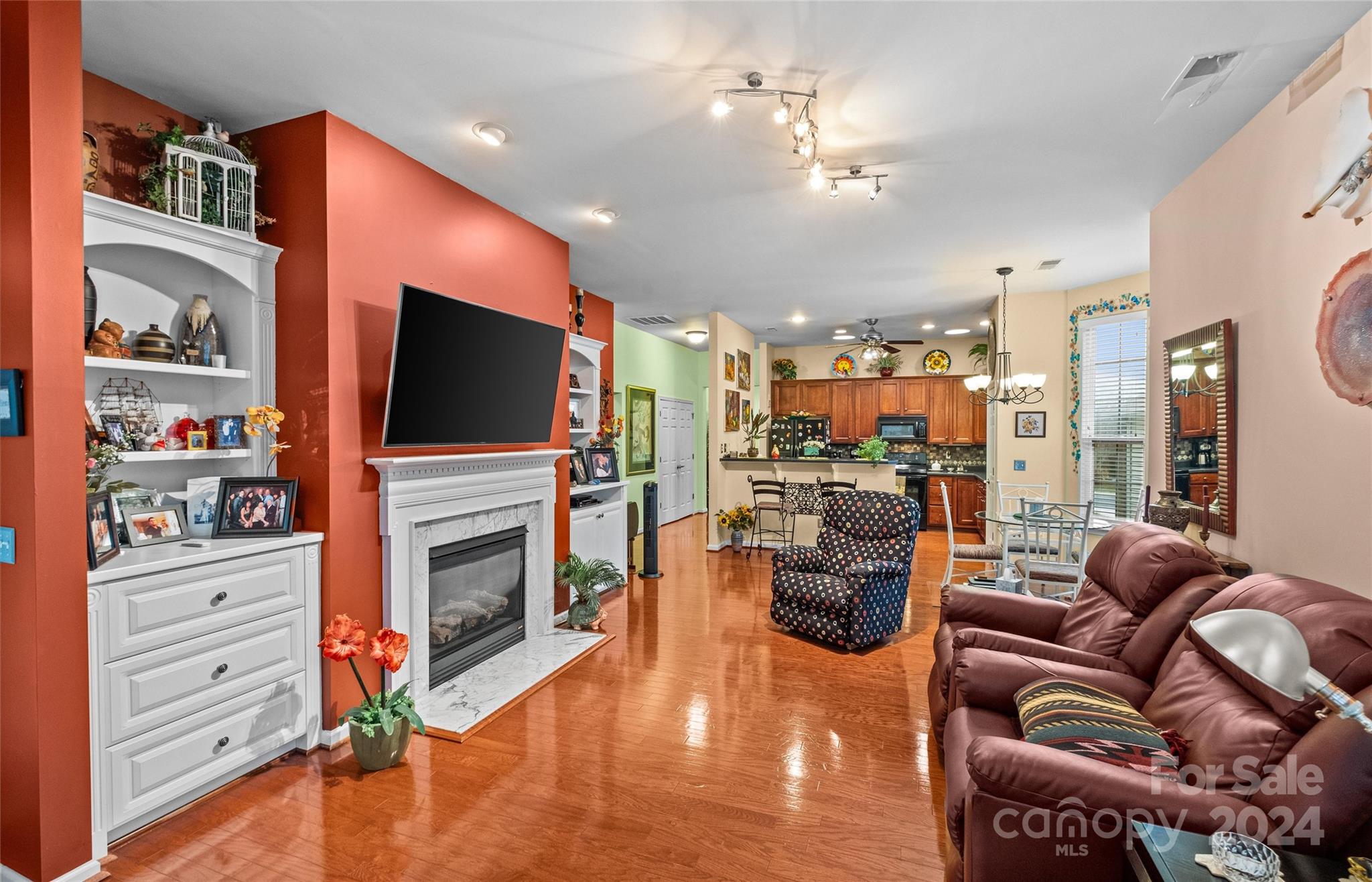 978 Platinum Drive Fort Mill, SC 29708 - Photo 30 of 48 a living room with furniture and a flat screen tv