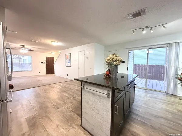 $1,875 | 9210 New Kenton, San Antonio, TX 78240