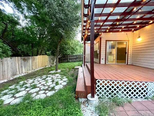 $1,875 | 9210 New Kenton, San Antonio, TX 78240
