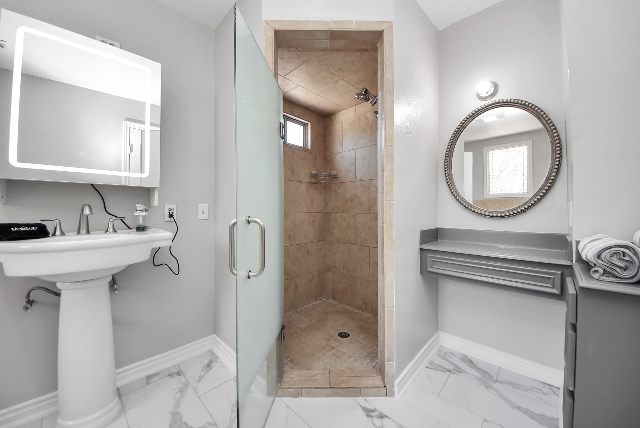 1011 Whitestone Lane Houston, TX 77073 - Photo 22 of 48 a bathroom with a sink a toilet and shower