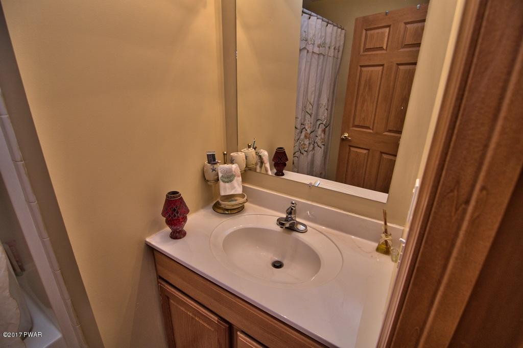 2712 Boulder Road Lake Ariel, PA 18436 - Photo 36 of 69