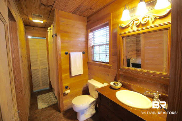 16266 Mcdowell Road Bay Minette, AL 36507 - Photo 27 of 45 Spacious bathroom has entry from master bedroom