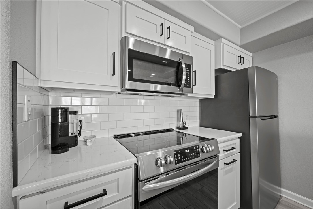 2292 North Fulton Beach Road, Unit 303 Rockport, TX 78382 - Photo 9 of 40