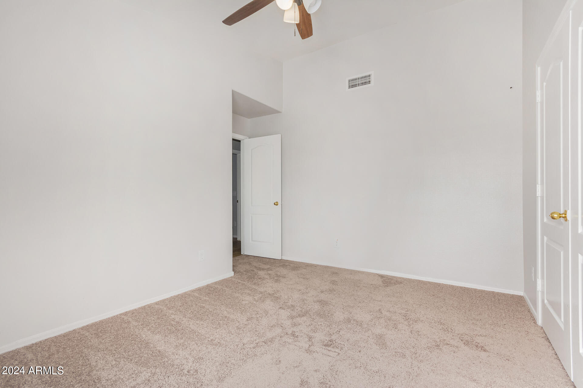 2342 East Smoke Tree Road Gilbert, AZ 85296 - Photo 11 of 16 01 - Smoke