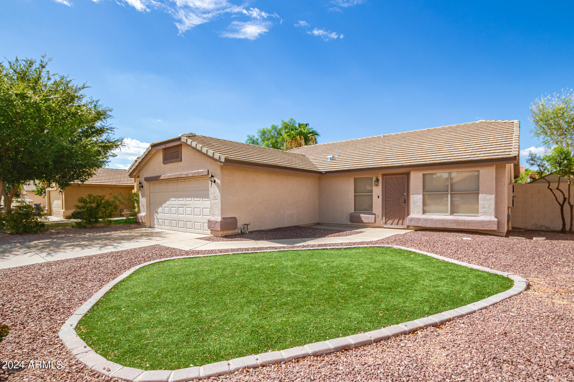 2342 East Smoke Tree Road Gilbert, AZ 85296 - Photo 6 of 16 0004-04 - Smoke Tree