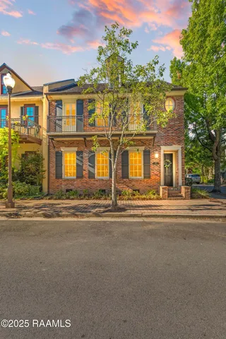 $750,000 | 323 Richland Avenue, Lafayette, LA 70508