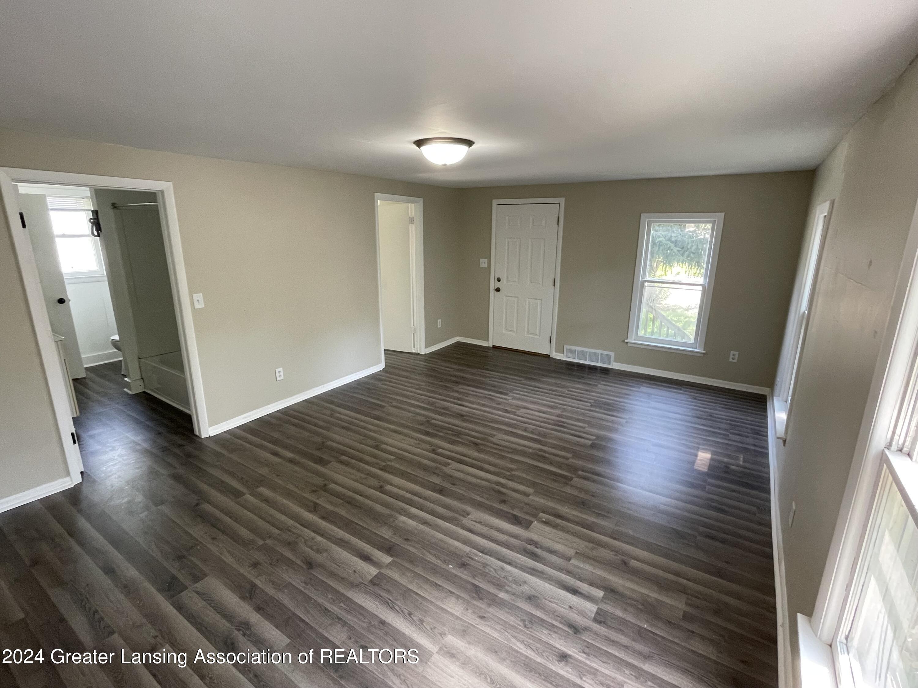 4918 Pleasant Grove Road Lansing, MI 48910 - Photo 6 of 12 20240715_130940145_0.0