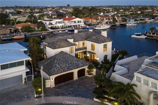 $7,250,000 | 3322 Devon Circle, Huntington Beach, CA 92649