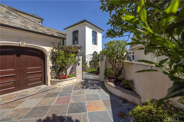 $7,250,000 | 3322 Devon Circle, Huntington Beach, CA 92649