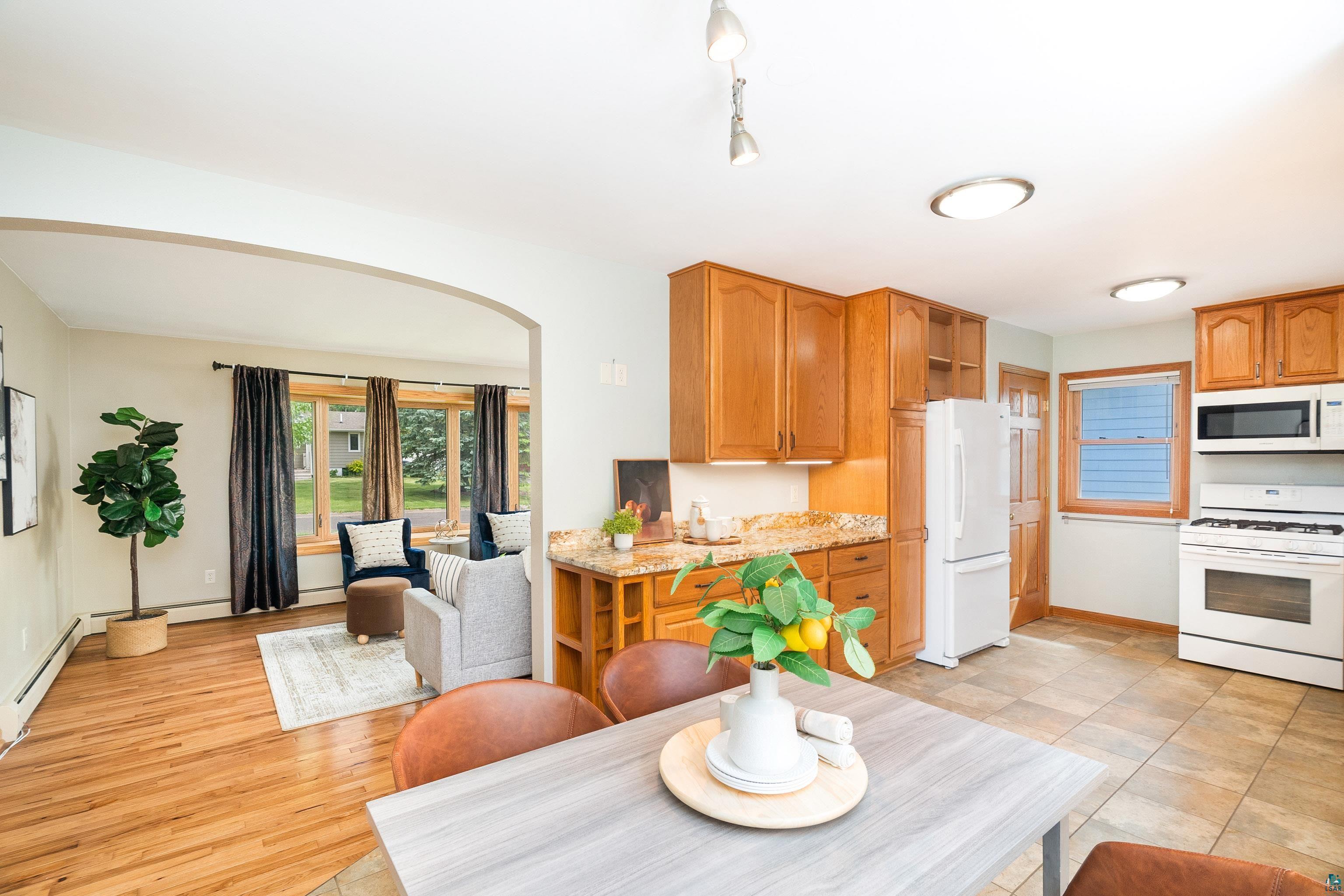 318 Marshall Street Duluth, MN 55803 - Photo 15 of 50