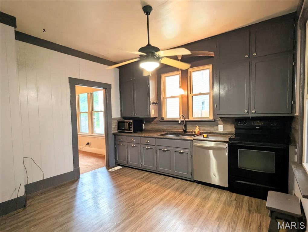 216 West Center Street Lebanon, IL 62254 - Photo 5 of 23