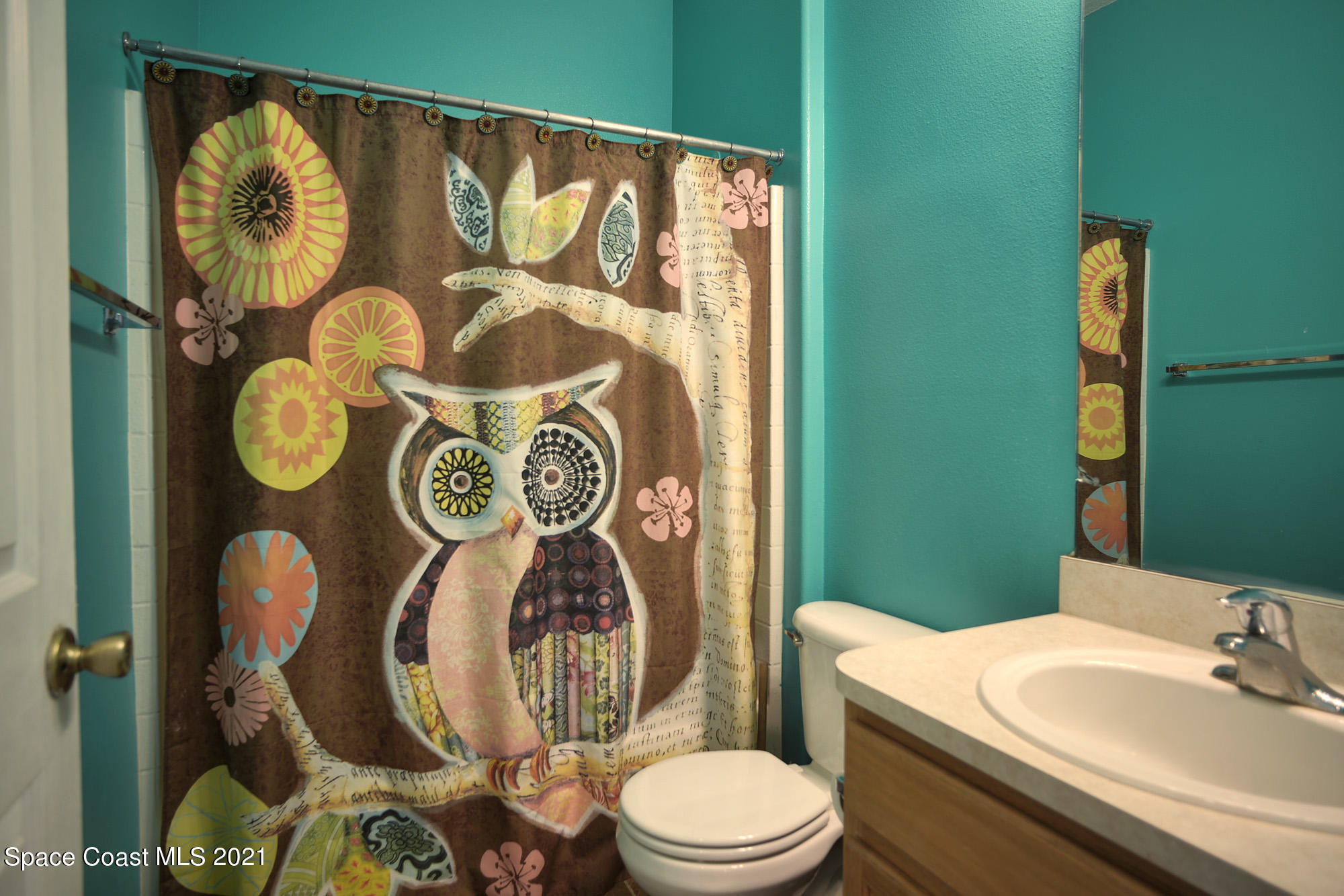553 Town Road Southwest Palm Bay, FL 32908 - Photo 11 of 12 guest bath