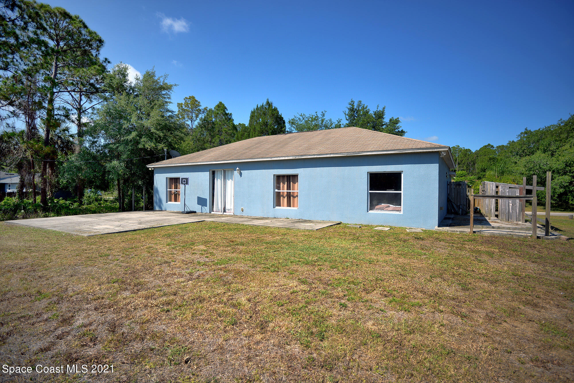 553 Town Road Southwest Palm Bay, FL 32908 - Photo 12 of 12 back