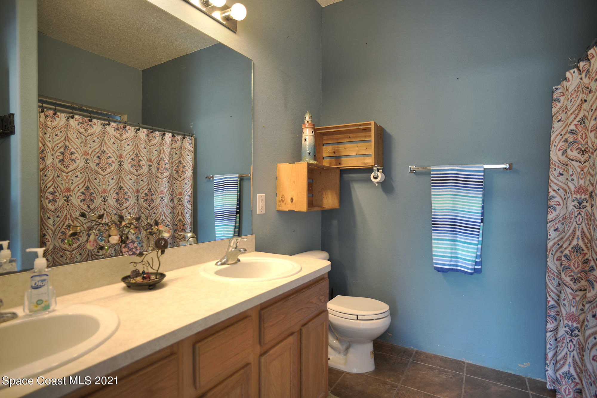 553 Town Road Southwest Palm Bay, FL 32908 - Photo 10 of 12 master bath