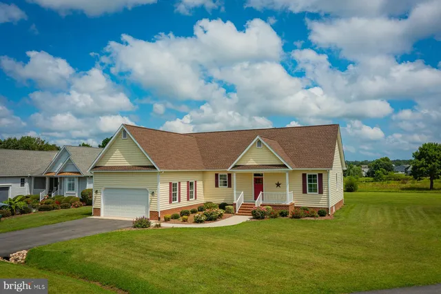 $429,500 | 66 Old Field Road, Irvington, VA 22480