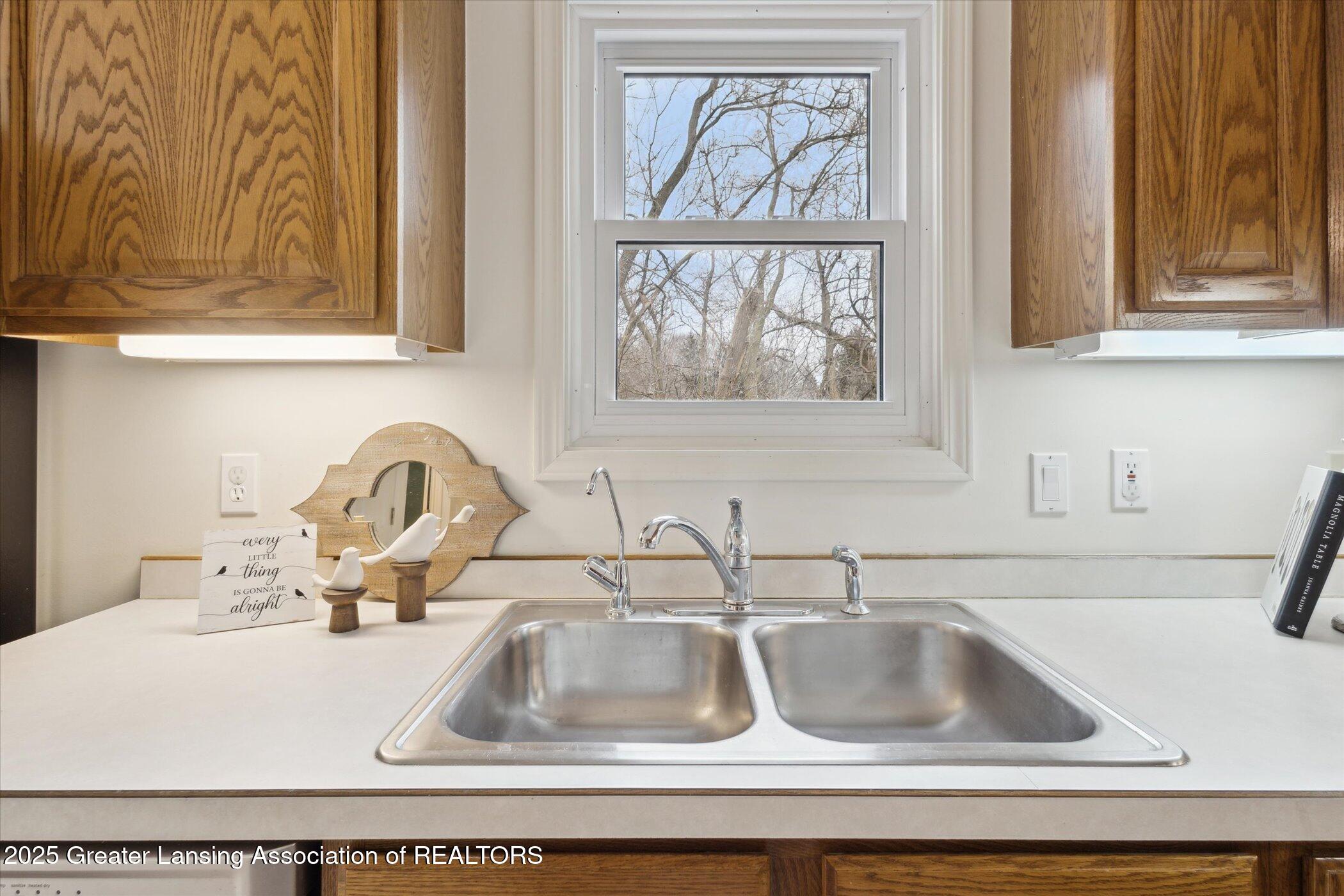 2415 North Aurelius Road, Unit 17 Holt, MI 48842 - Photo 13 of 42 15-2415-N-Aurelius-Rd-Unit-17-Holt-MI-48