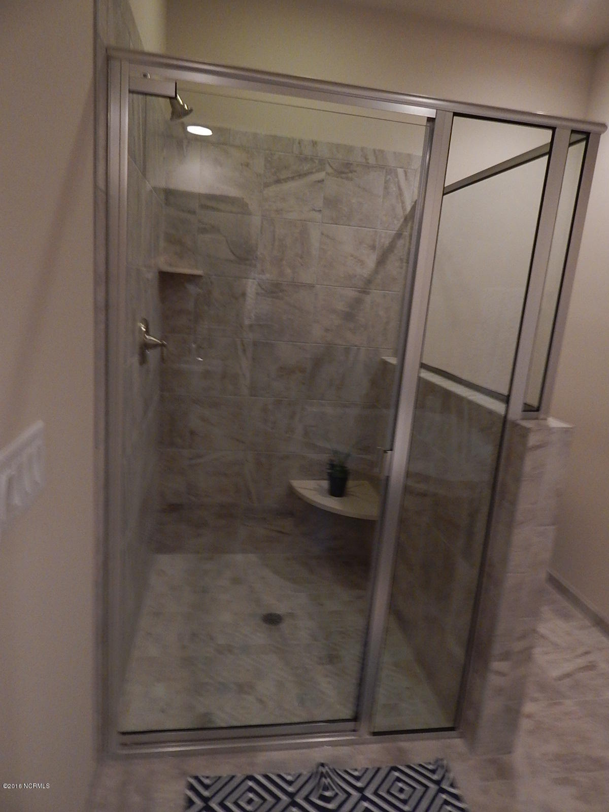 328 Motts Forest Road Wilmington, NC 28412 - Photo 16 of 24 Srep Down Master Shower