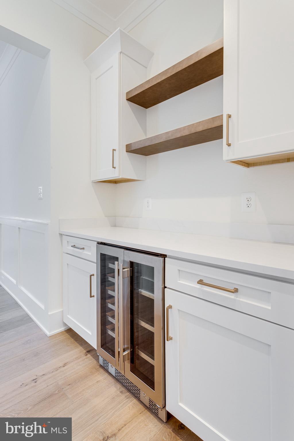 324 Tapawingo Road Southeast Vienna, VA 22180 - Photo 14 of 35