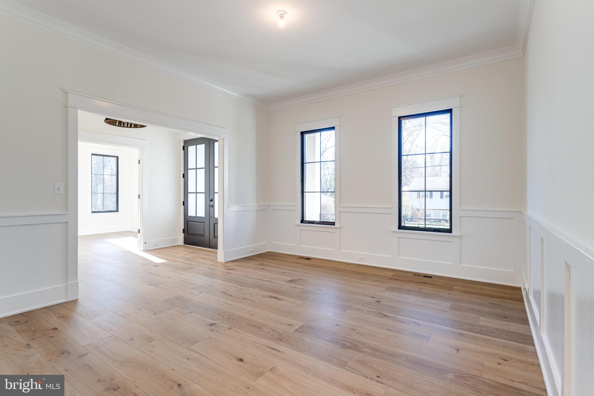 324 Tapawingo Road Southeast Vienna, VA 22180 - Photo 15 of 35