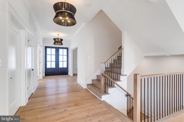 $2,895,000 | 324 Tapawingo Road Southeast, Vienna, VA 22180