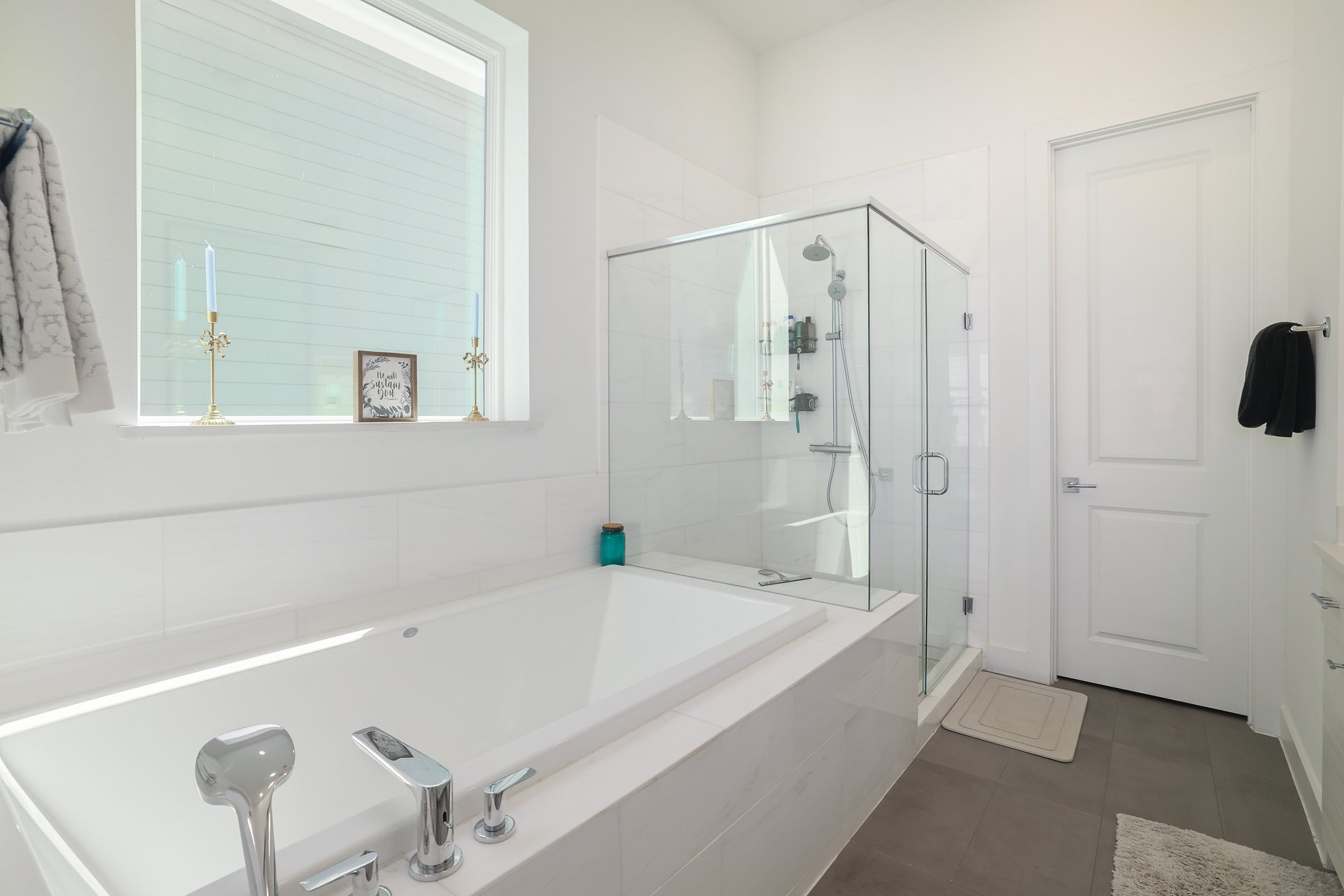 2715 Estonia Path Austin, TX 78741 - Photo 14 of 25