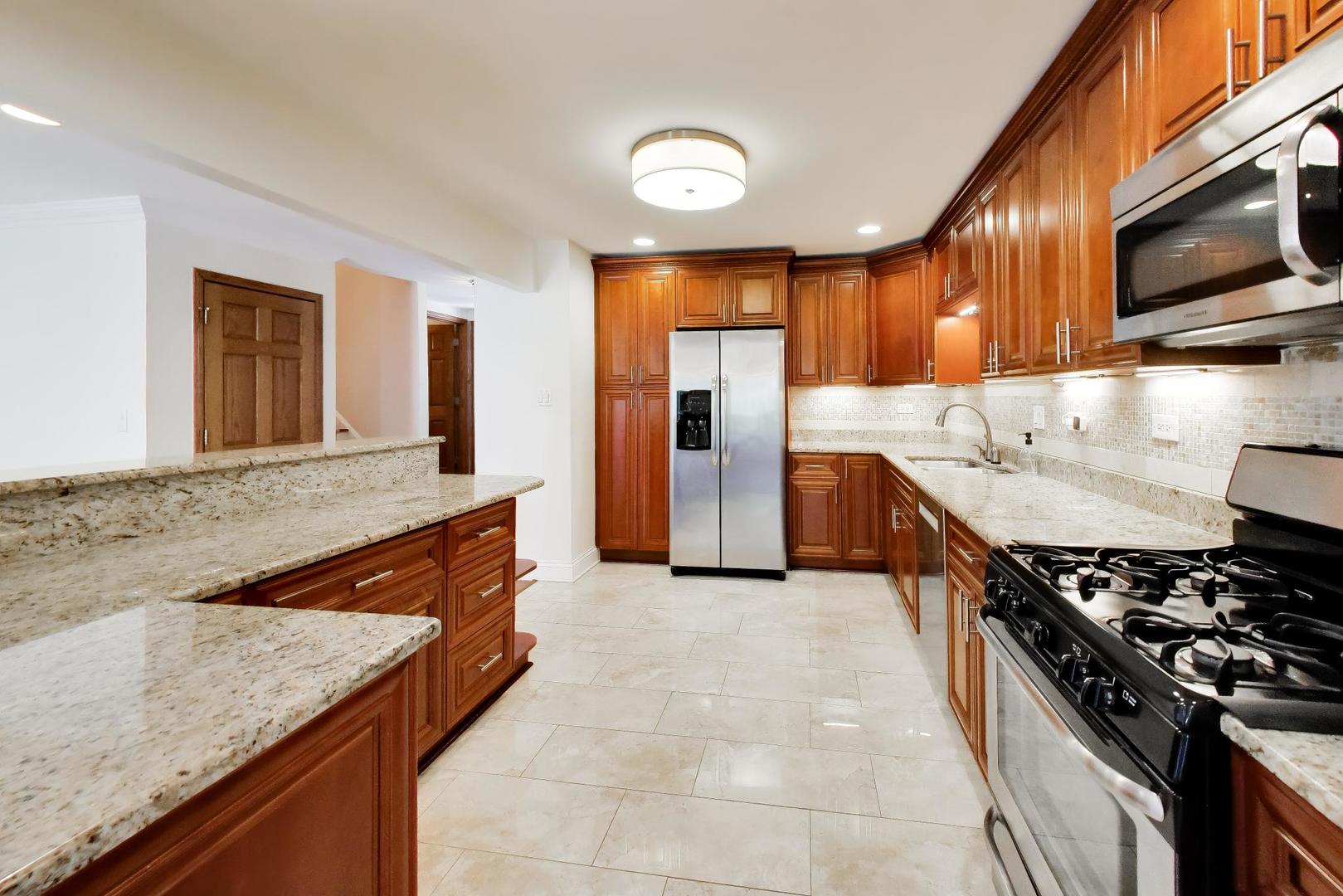 520 Hummingbird Lane Deerfield, IL 60015 - Photo 11 of 42