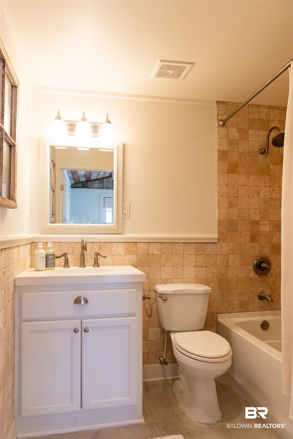 349 Liberty Street Fairhope, AL 36532 - Photo 31 of 44 Guest House Bath