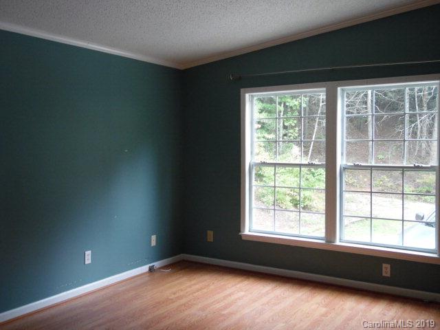 488 Open Valley Road Marion, NC 28752 - Photo 5 of 12 Gallery Image 5