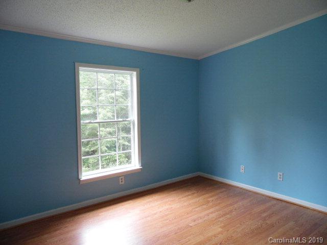 488 Open Valley Road Marion, NC 28752 - Photo 10 of 12 Gallery Image 10