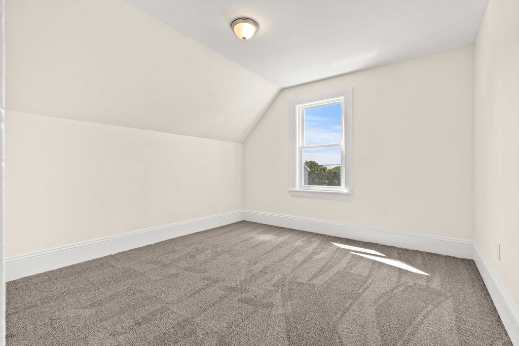 28 Hawthorne Street Lynn, MA 01902 - Photo 31 of 34