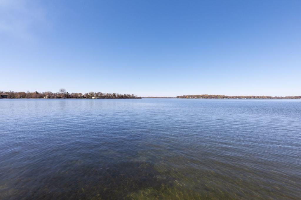 4436 Manitou Road Tonka Bay, MN 55331 - Photo 5 of 40