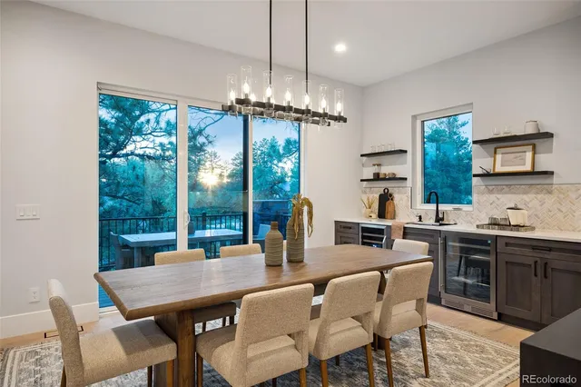 a view of walk in closet