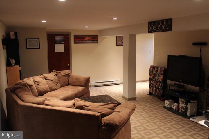204 Frances Avenue Lancaster, PA 17602 - Photo 5 of 9 Gallery Image 5