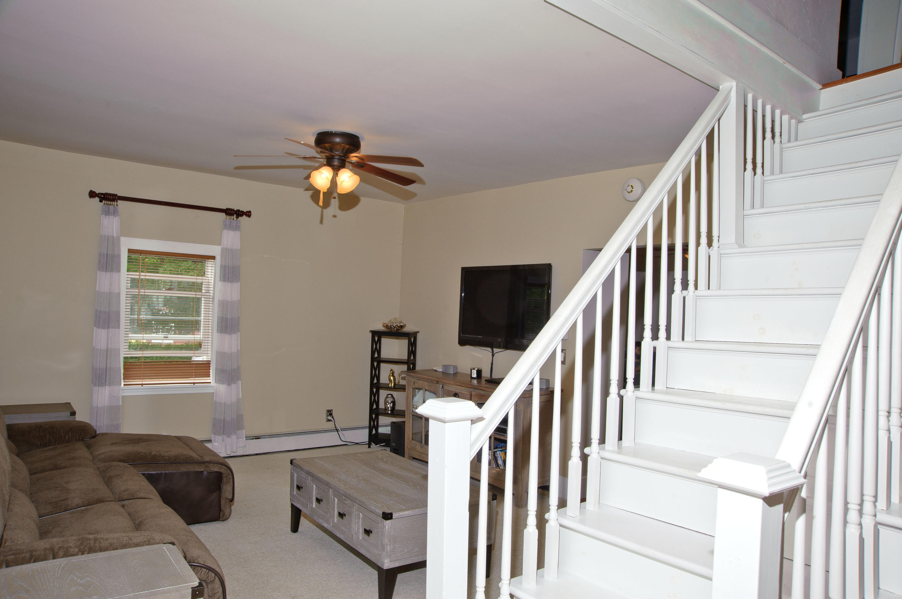 784 West Auburn Road Auburn, ME 04210 - Photo 19 of 39 Staircase