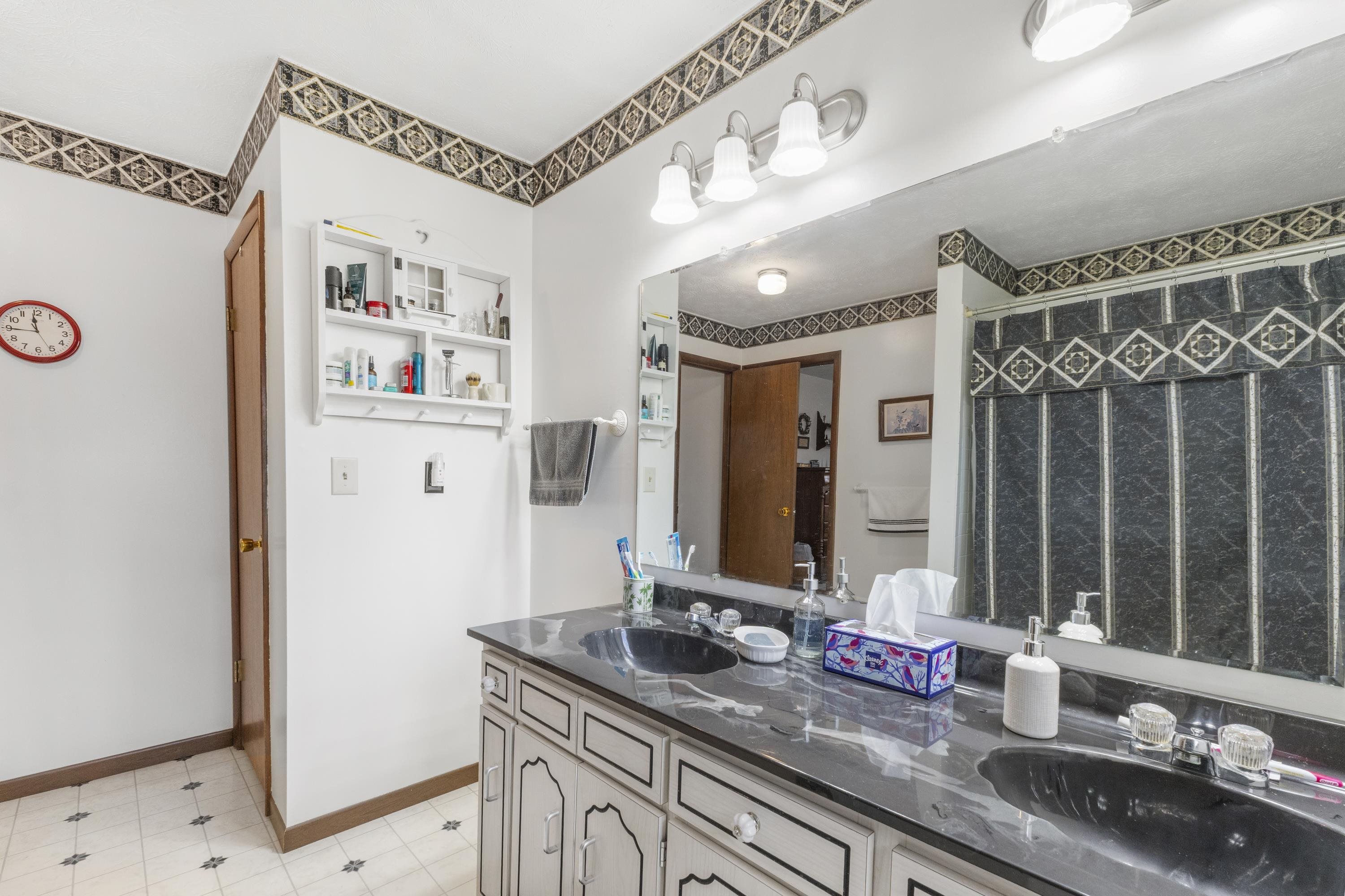 2235 East Thompson Road Ashland, KY 41102 - Photo 22 of 42