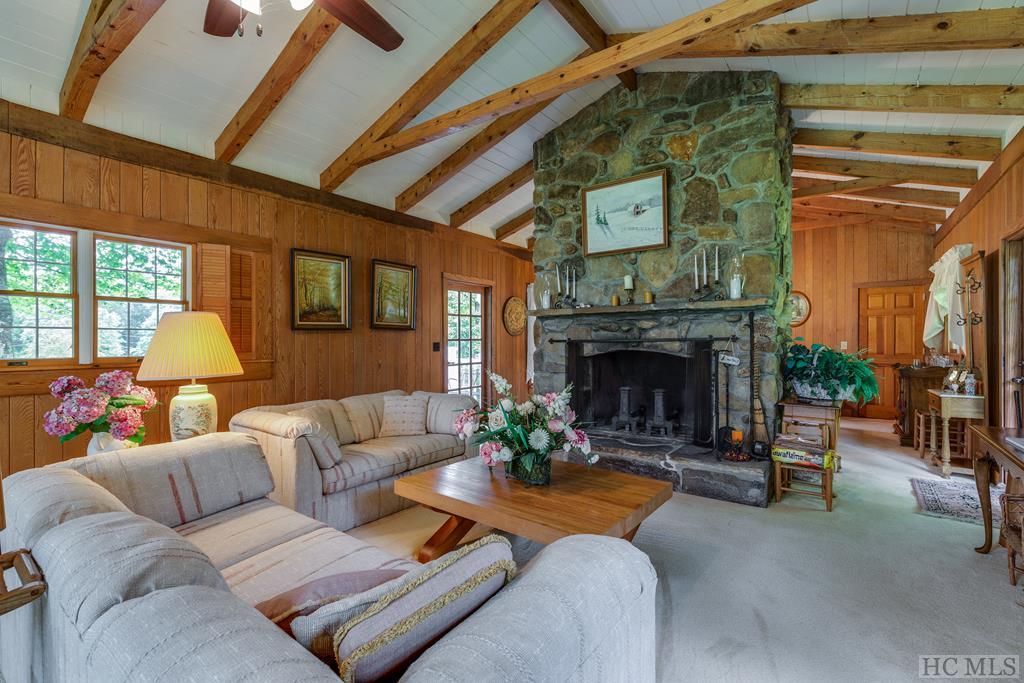 716 Cobb Road Highlands, NC 28741 - Photo 6 of 28 Gallery Image 6