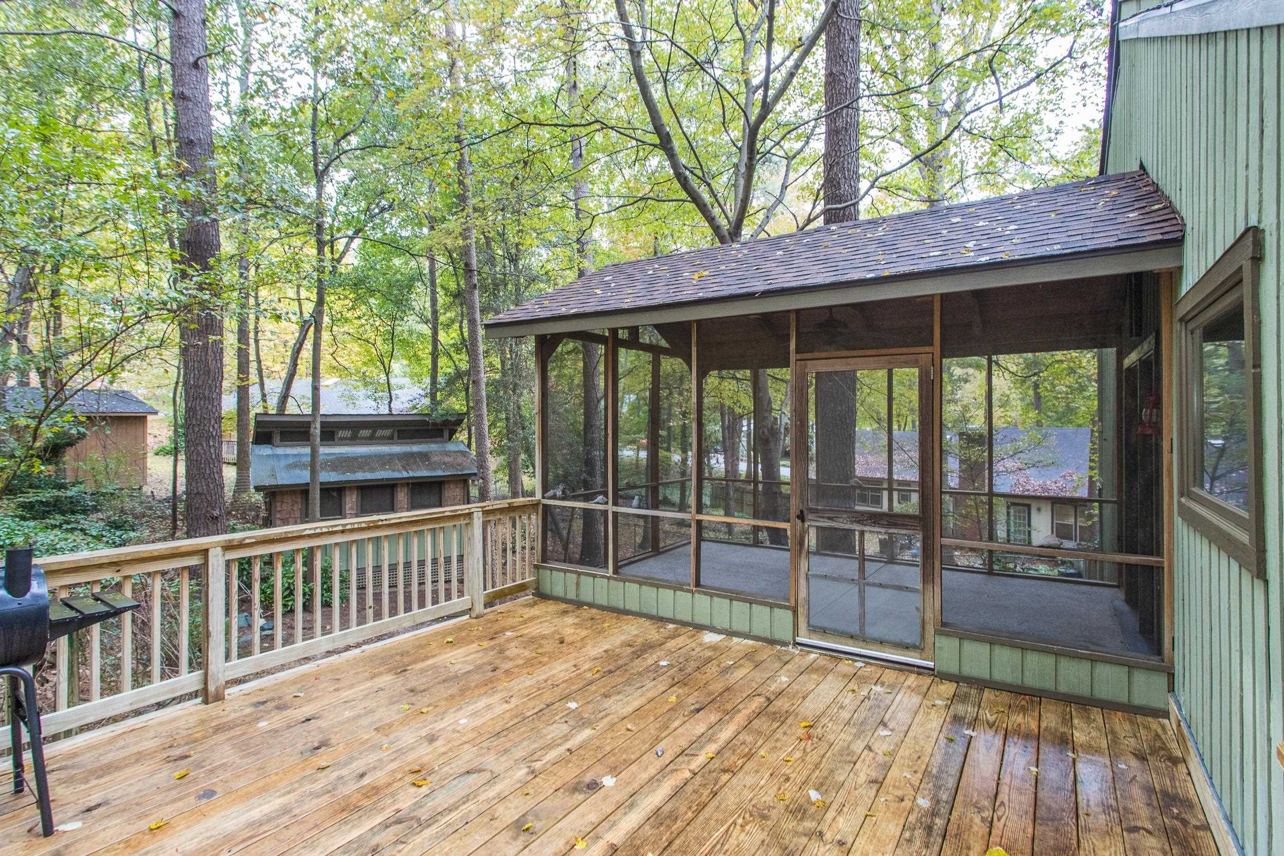 504 Merrie Road Raleigh, NC 27606 - Photo 24 of 30 Photo 24