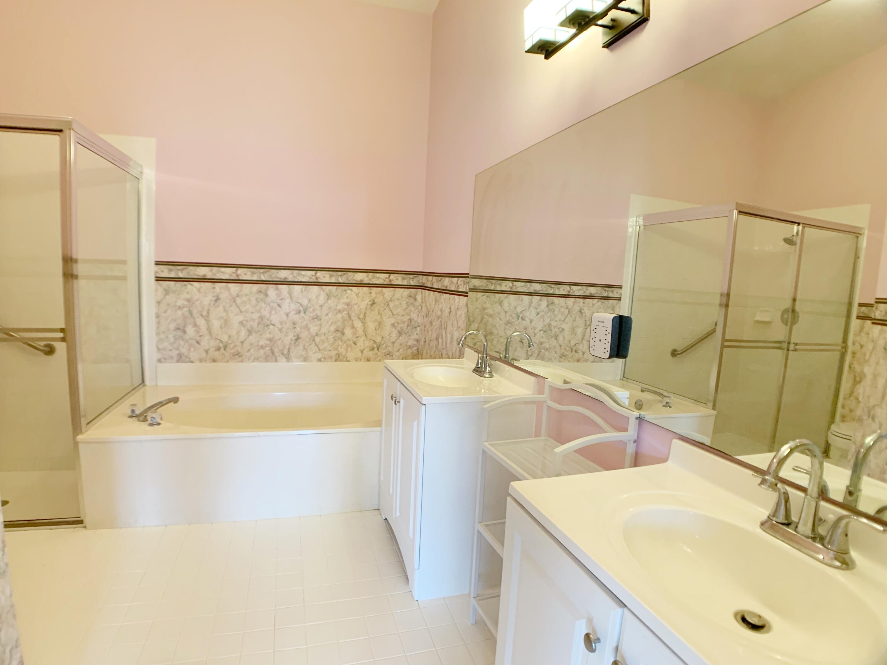 10354 Mateo Court Boca Raton, FL 33498 - Photo 31 of 51 1E639514-0AD8-4026-86BD-8A874C1C8602