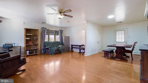 $350,000 | 8 Village Drive, Feasterville-Trevose, PA 19053