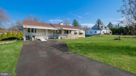 $350,000 | 8 Village Drive, Feasterville-Trevose, PA 19053