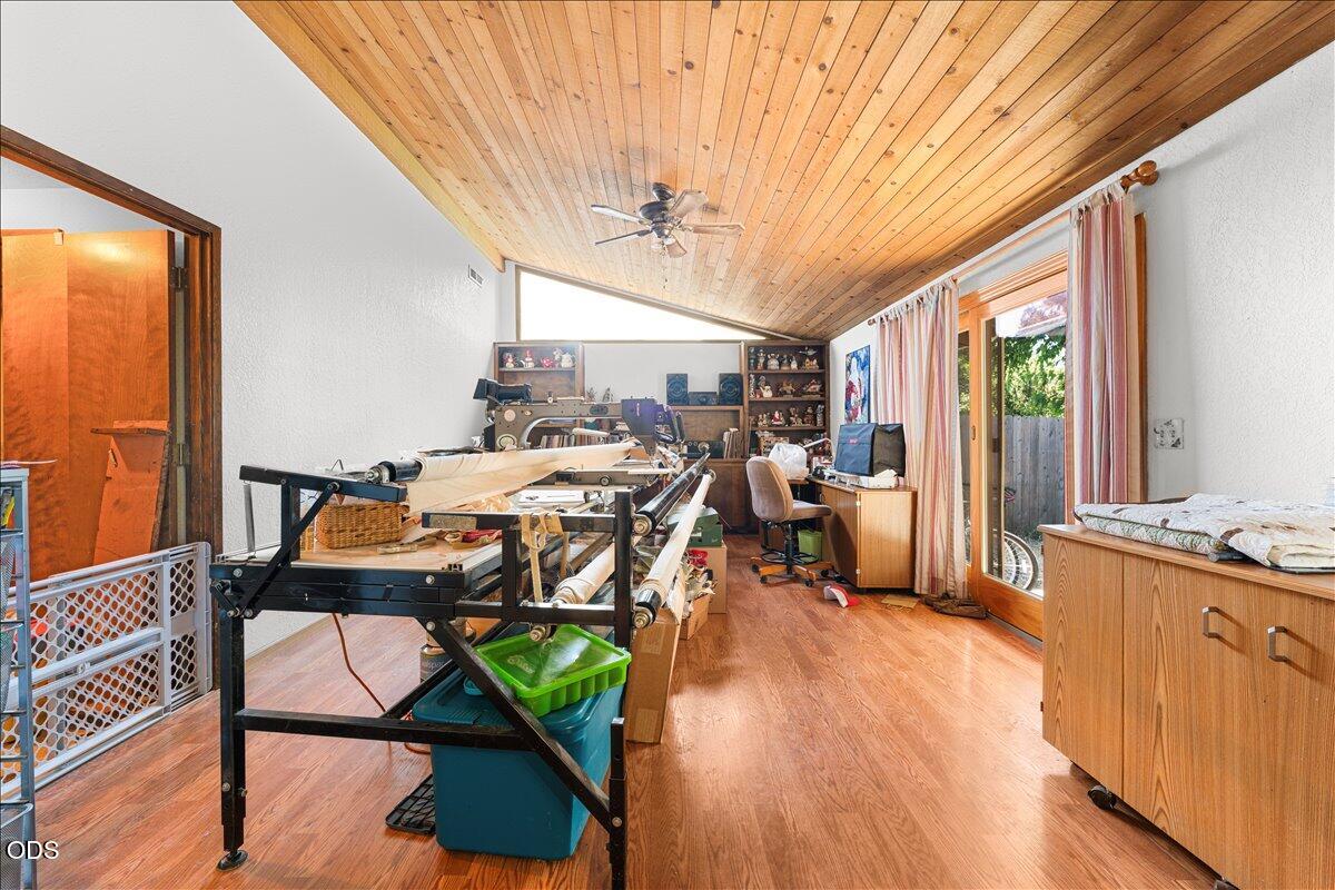 2991 Barclay Road Medford, OR 97504 - Photo 3 of 21 Gallery Image 3