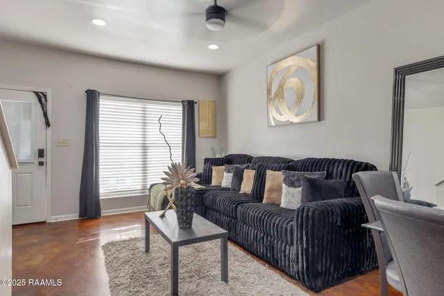 $148,000 | 1402 Jefferson Street, Unit 102, Lafayette, LA 70501