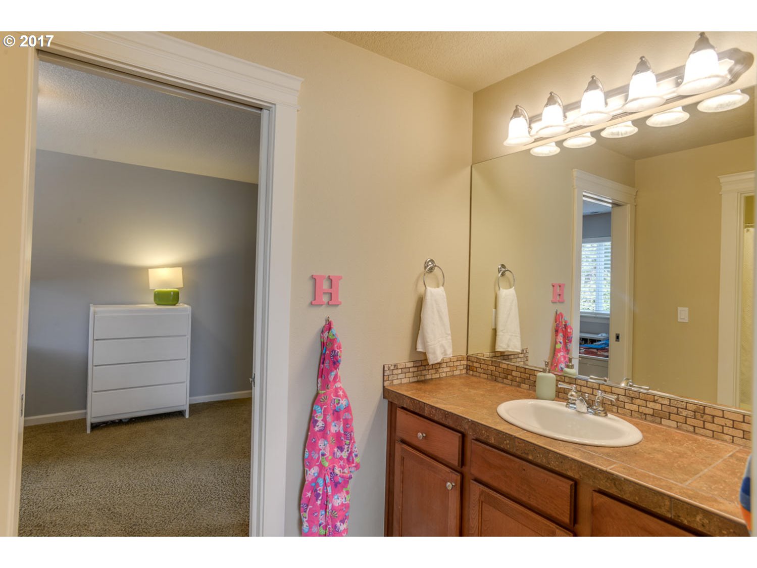 13935 Traveler Road Oregon City, OR 97045 - Photo 21 of 27 Gallery Image 21