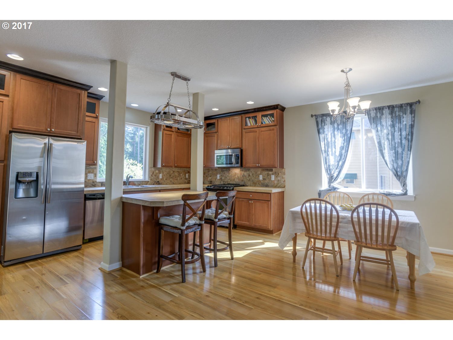 13935 Traveler Road Oregon City, OR 97045 - Photo 5 of 27 Gallery Image 5