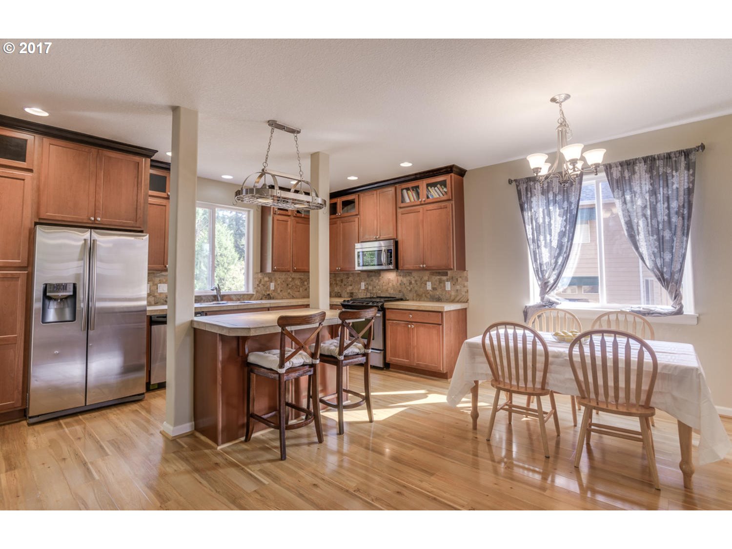 13935 Traveler Road Oregon City, OR 97045 - Photo 8 of 27 Gallery Image 8
