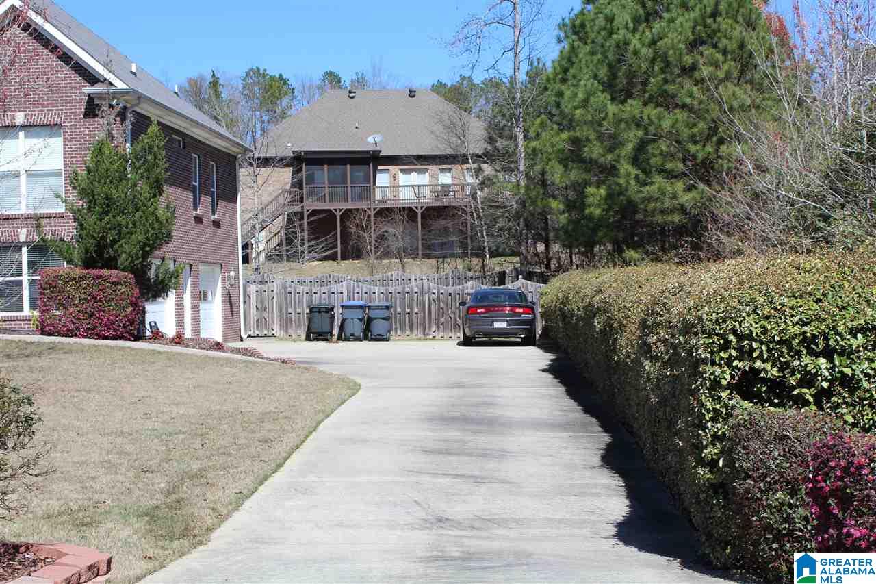 121 Thoroughbred Lane Alabaster, AL 35007 - Photo 4 of 48