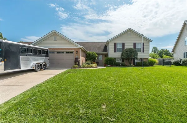 $349,900 | 165 Hampton Place, Troy, OH 45373